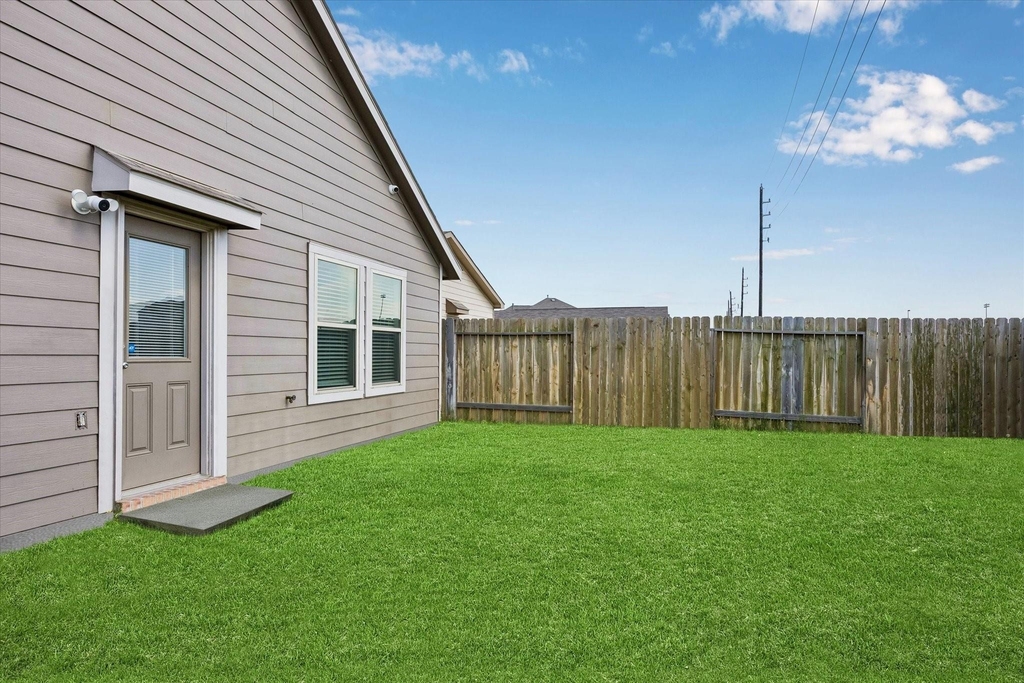 7931 Tuscan Cypress Drive - Photo 3