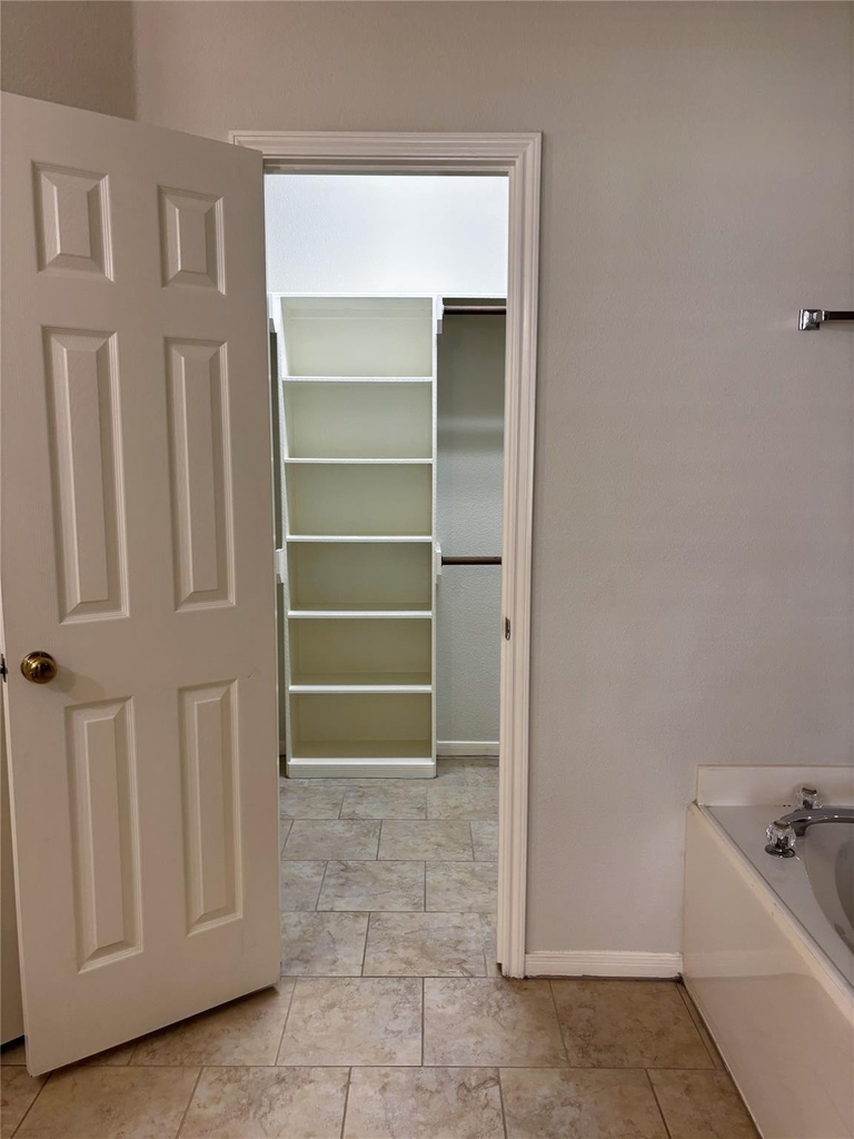 19610 Chestnut Brook Court - Photo 7