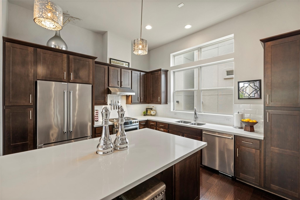 4413 Eli Street - Photo 5