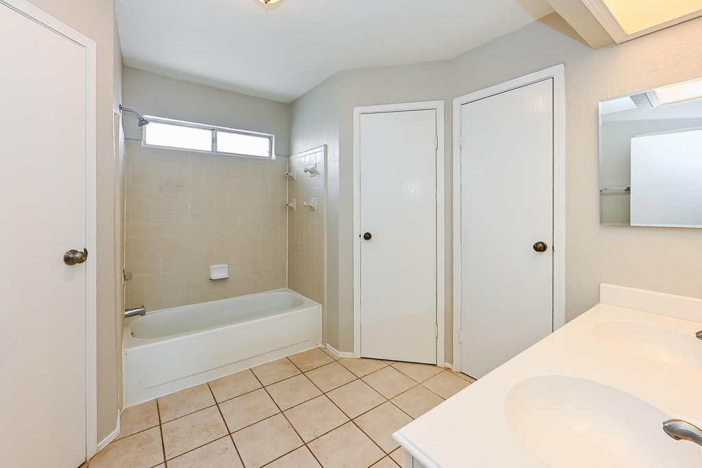 1219 Briarmead Drive - Photo 15