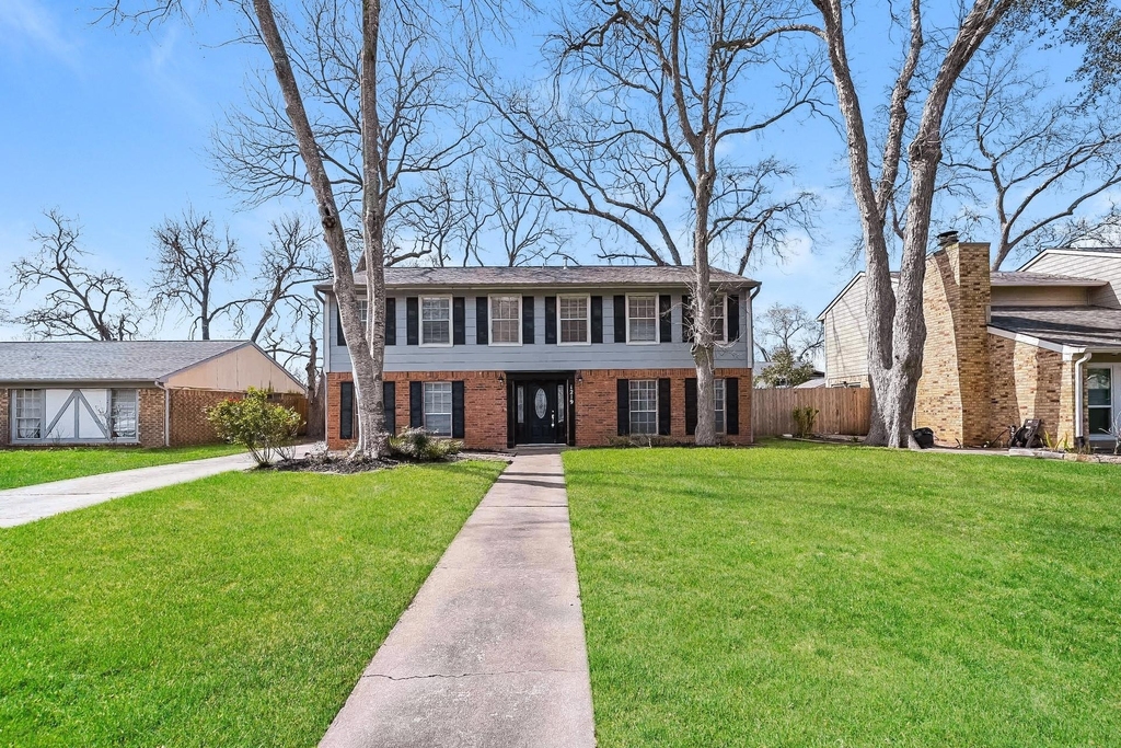 1219 Briarmead Drive - Photo 0