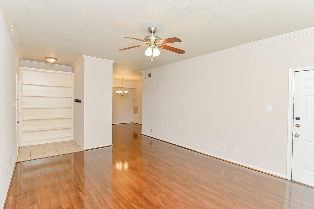 2255 Braeswood Park Drive - Photo 5