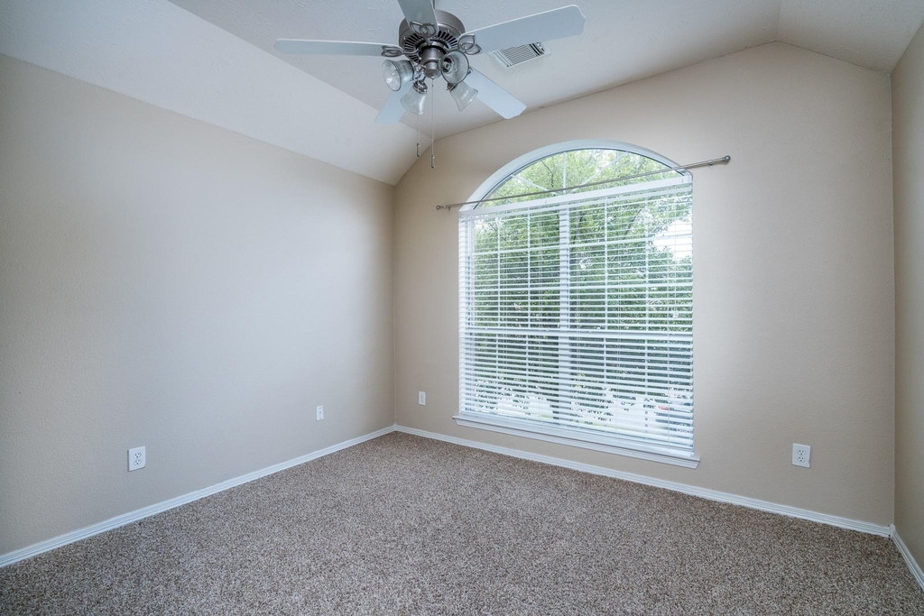 9315 Hidden Court - Photo 27