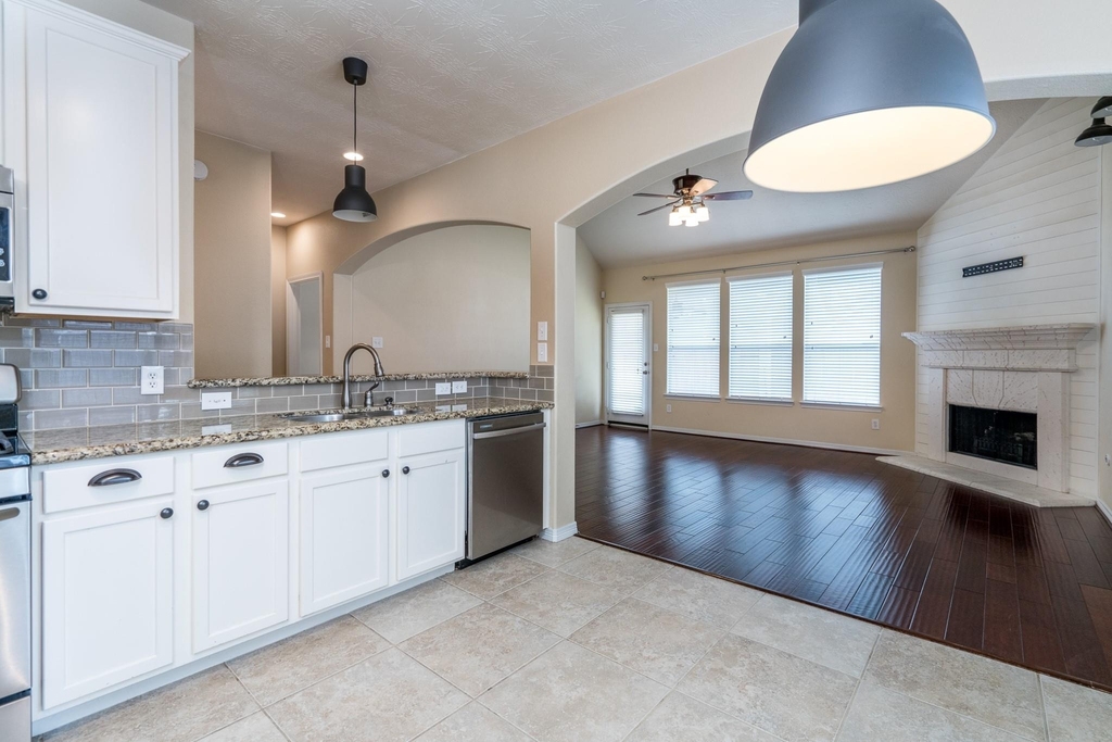 9315 Hidden Court - Photo 13