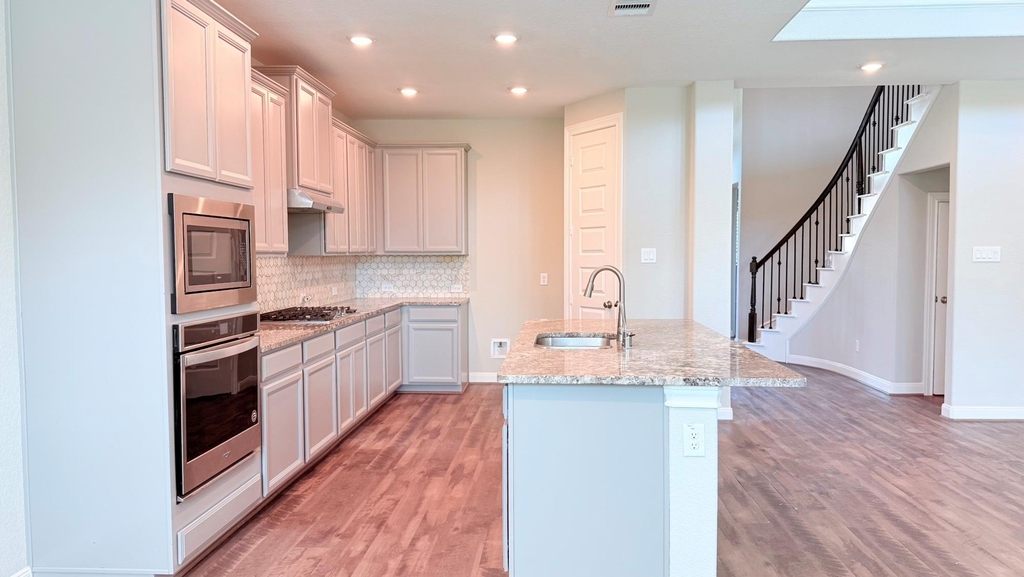 4426 Tumbling Leaf Court - Photo 8
