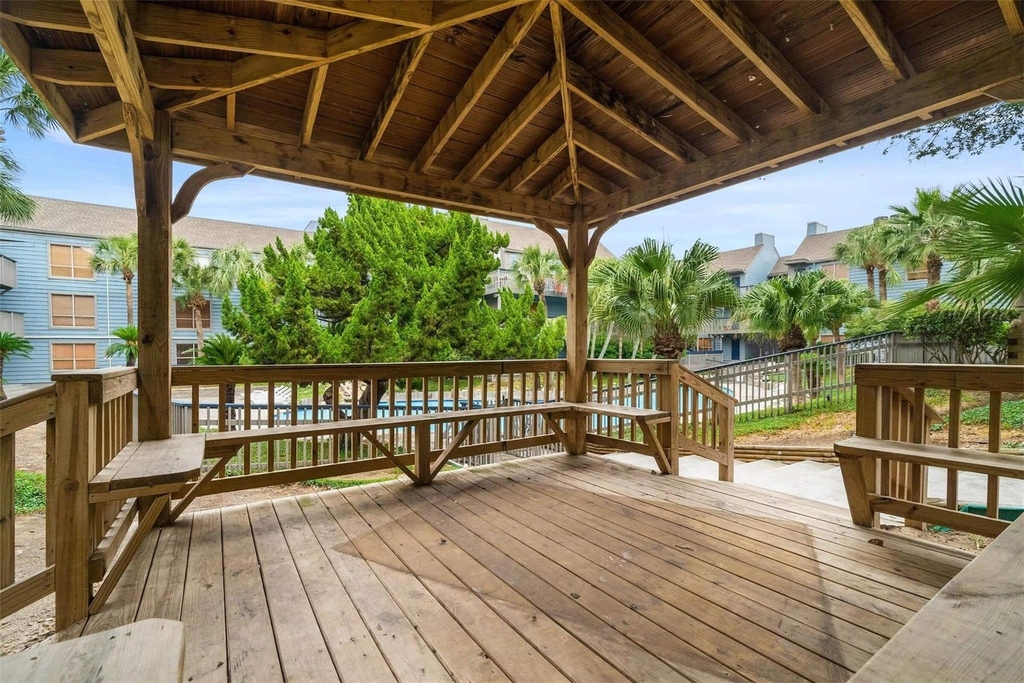 8100 Seawall Boulevard - Photo 19
