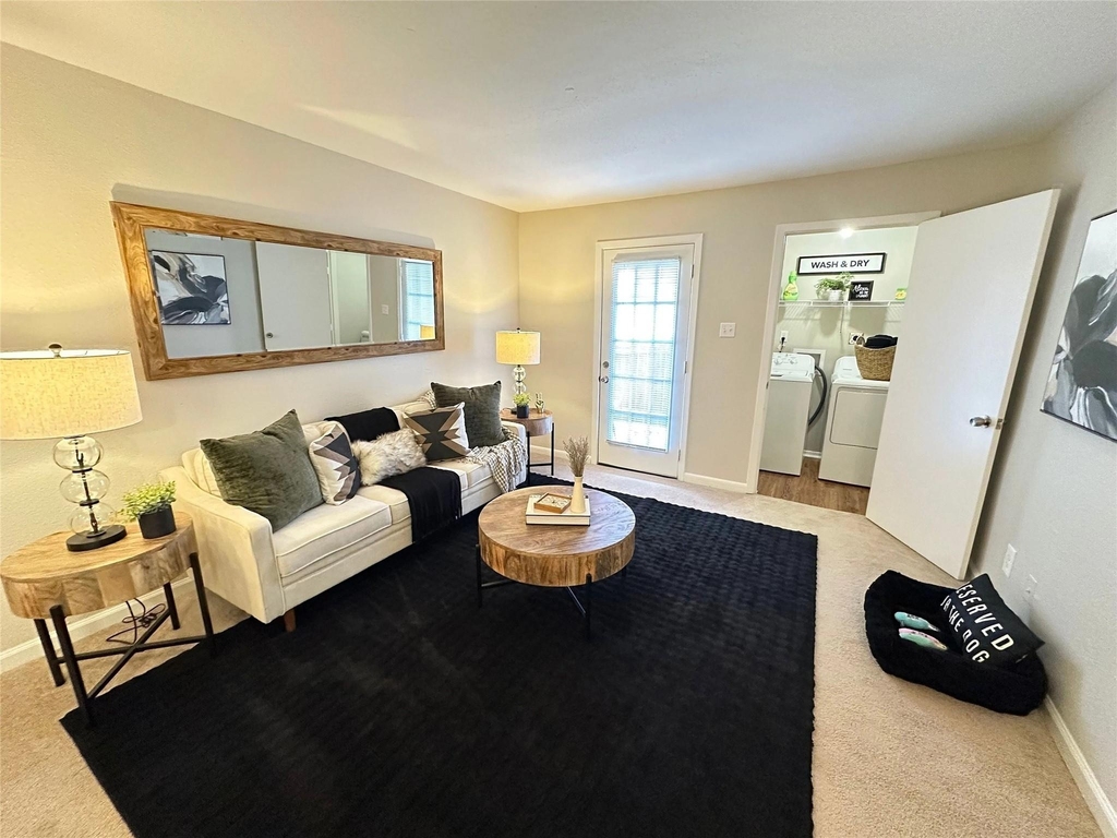 10601 Sabo Road - Photo 4
