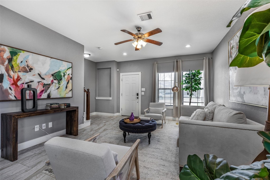6501 Stratton Street - Photo 3