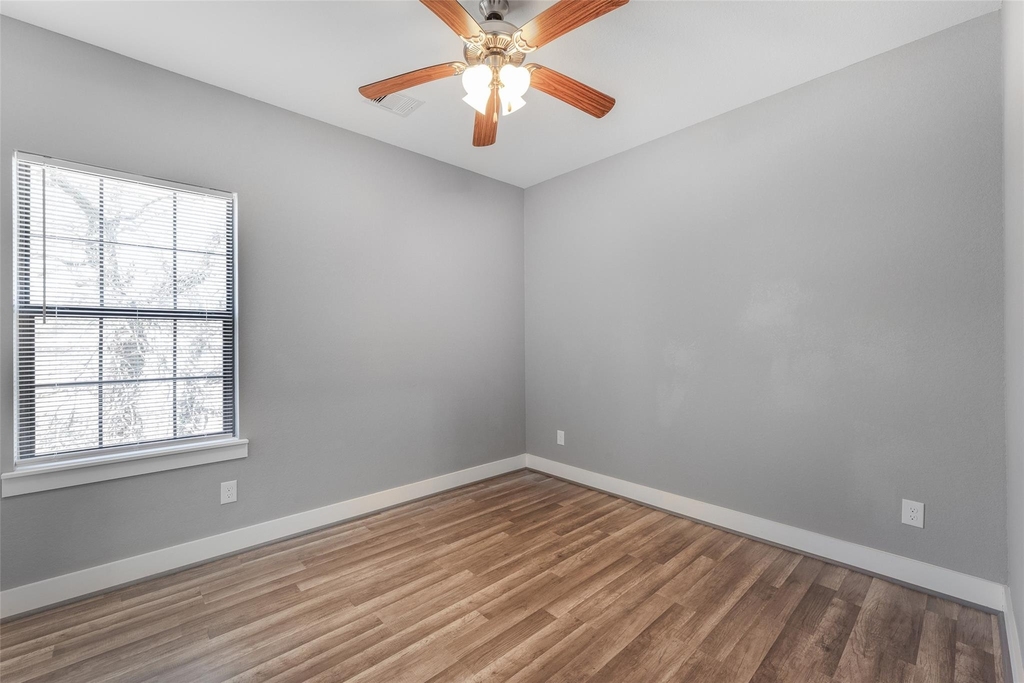 6501 Stratton Street - Photo 14