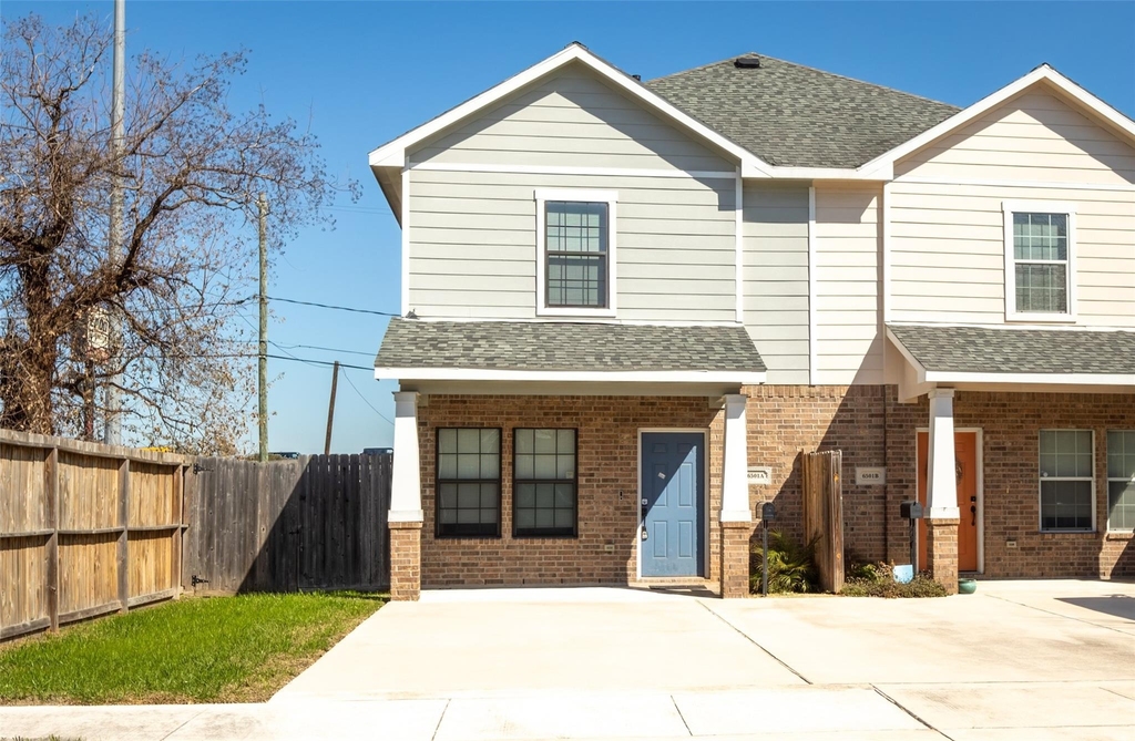 6501 Stratton Street - Photo 0