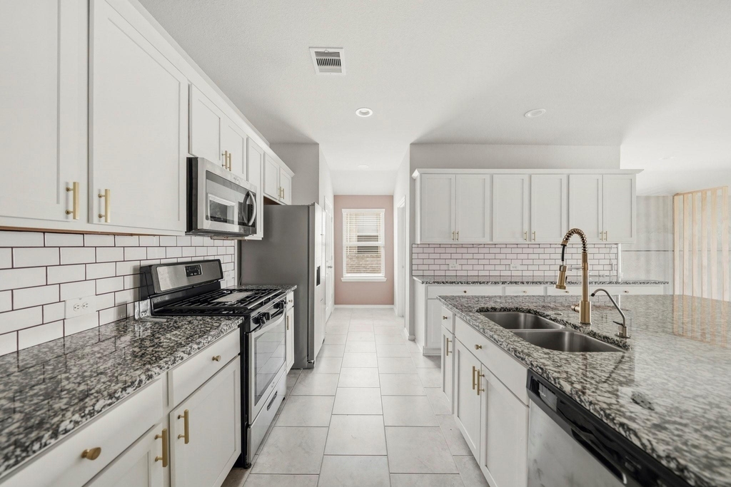 3525 Pearl Mill Lane - Photo 2