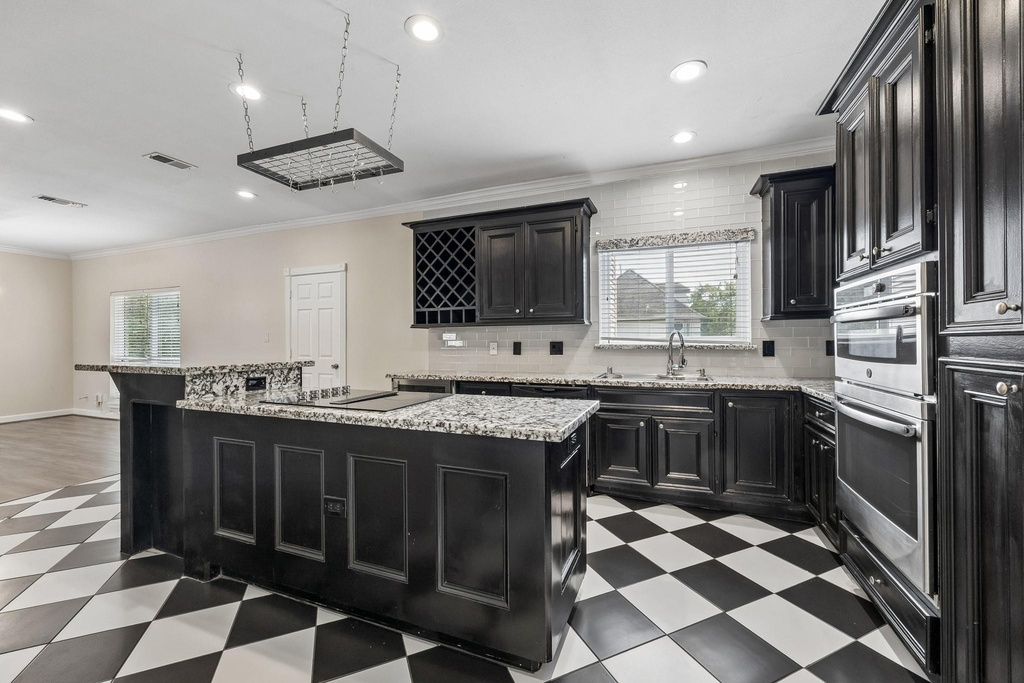 1017 Nantucket Drive - Photo 9