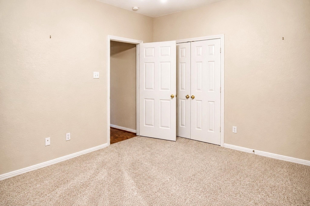 16415 Burham Park Drive - Photo 30