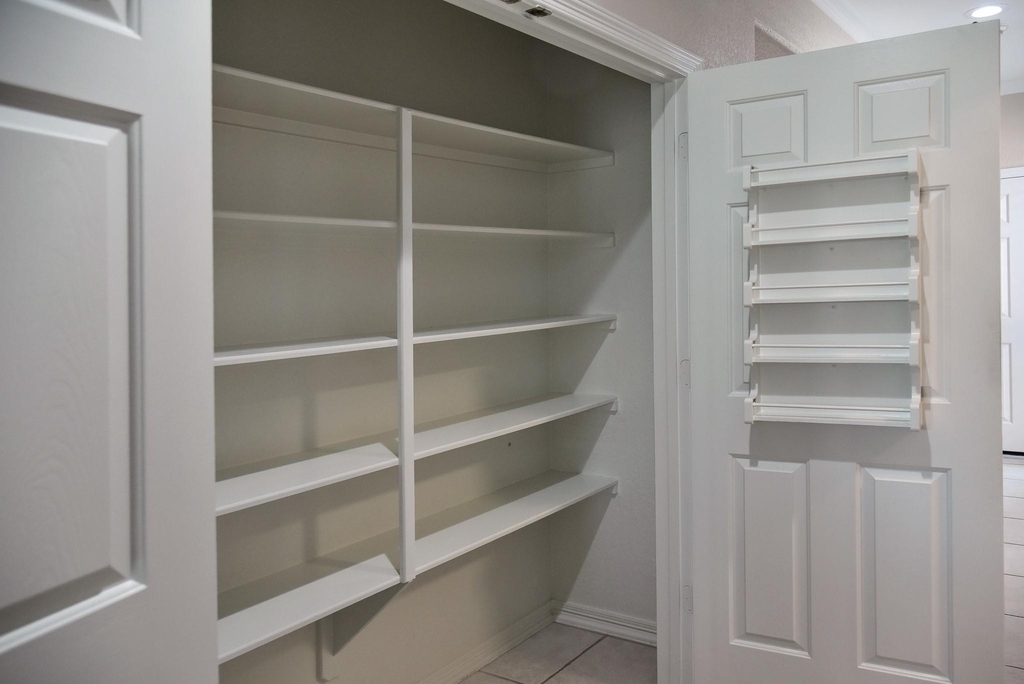 16415 Burham Park Drive - Photo 13