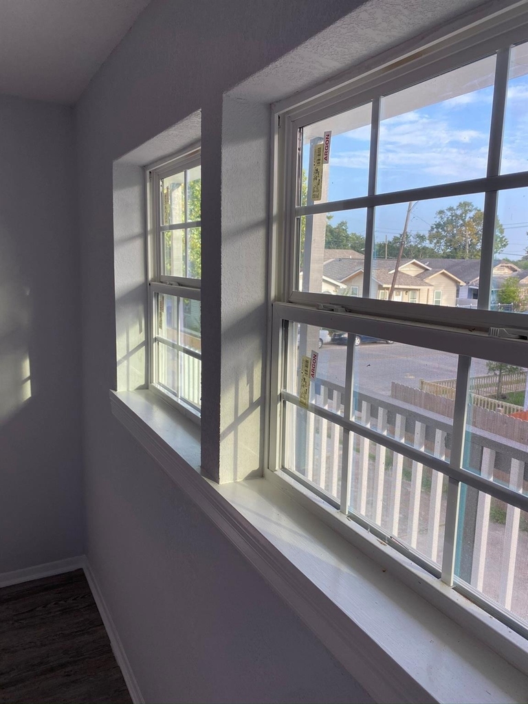 2518 Lidstone Street - Photo 2