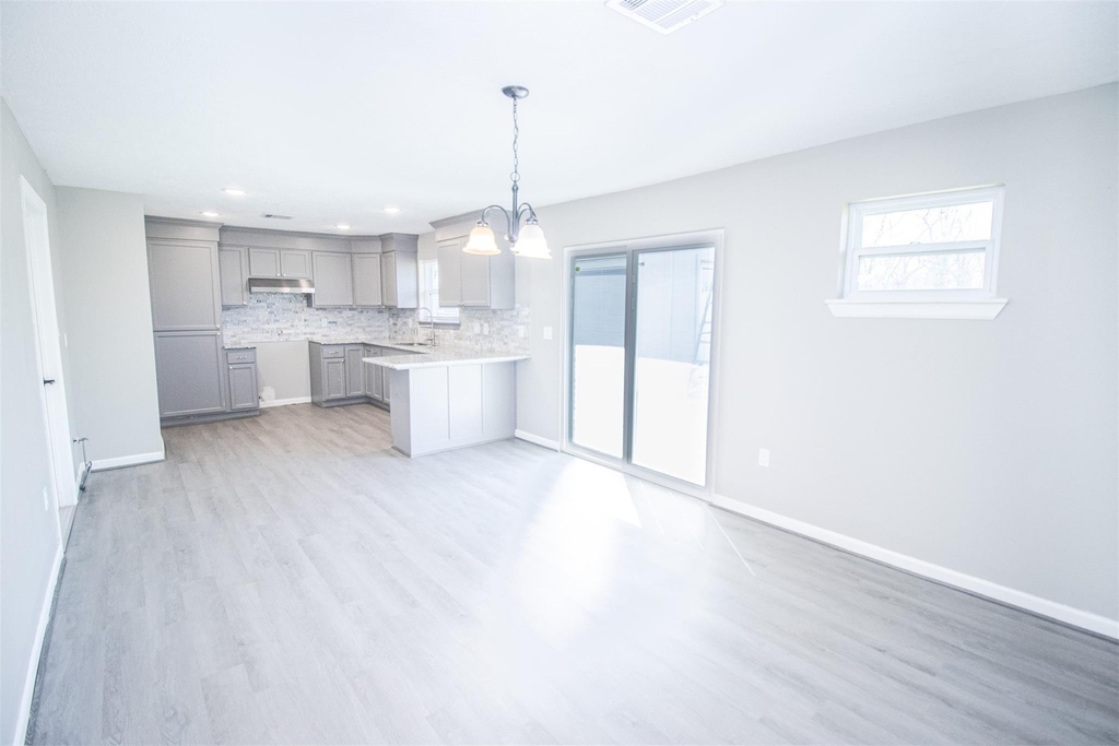 627 West Drive - Photo 3