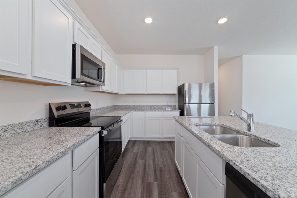 31030 Gayle Prairie Oaks Street - Photo 16