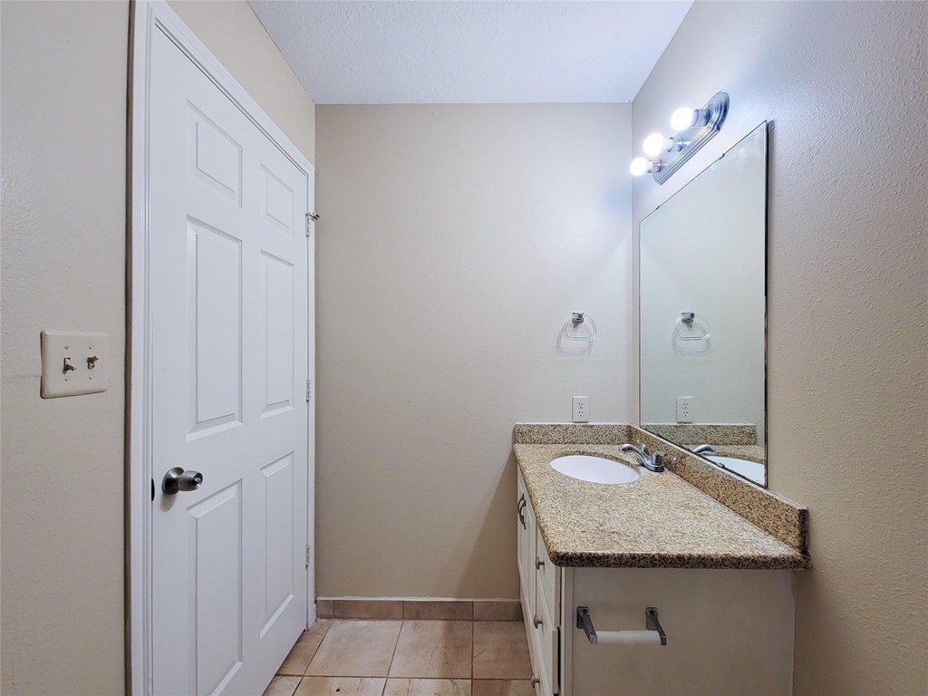 12700 Royal Green Drive - Photo 31