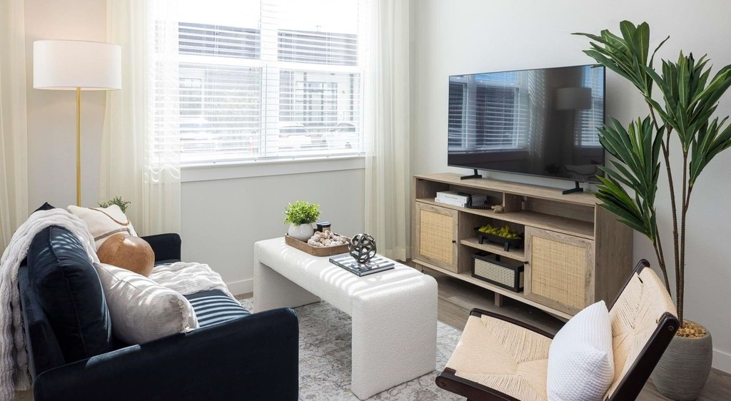 1505 Oliver Street - Photo 2