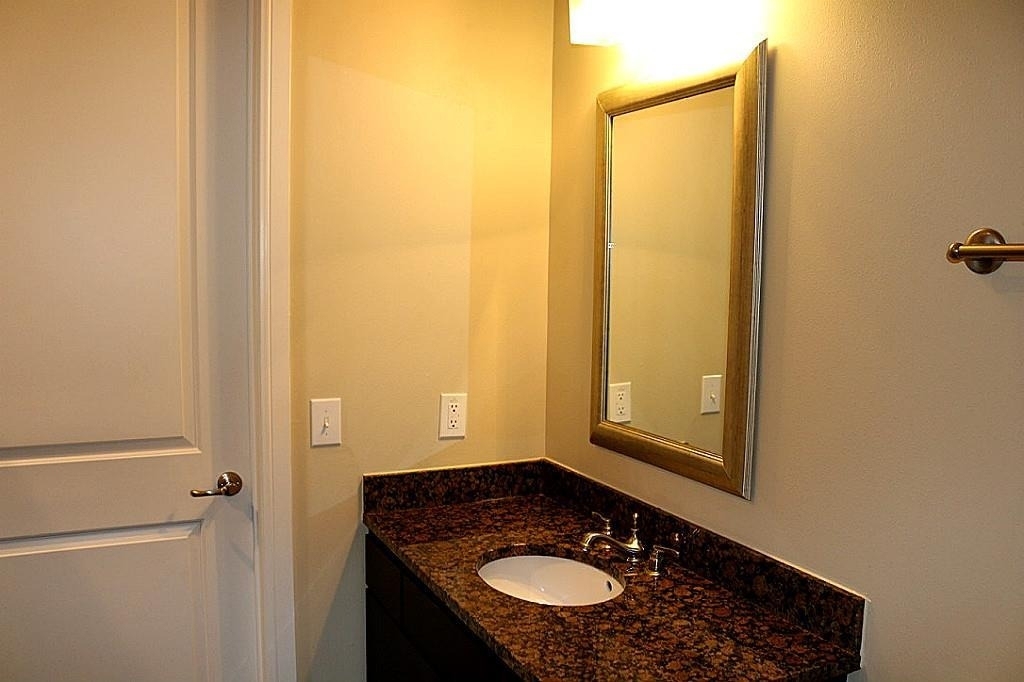 300 St Joseph Parkway - Photo 18