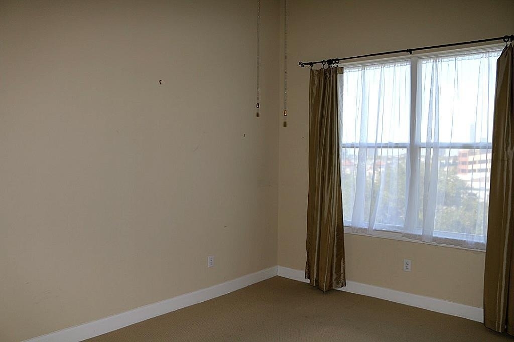 300 St Joseph Parkway - Photo 11