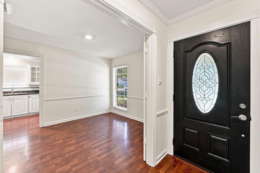 10715 Wickersham Lane - Photo 9