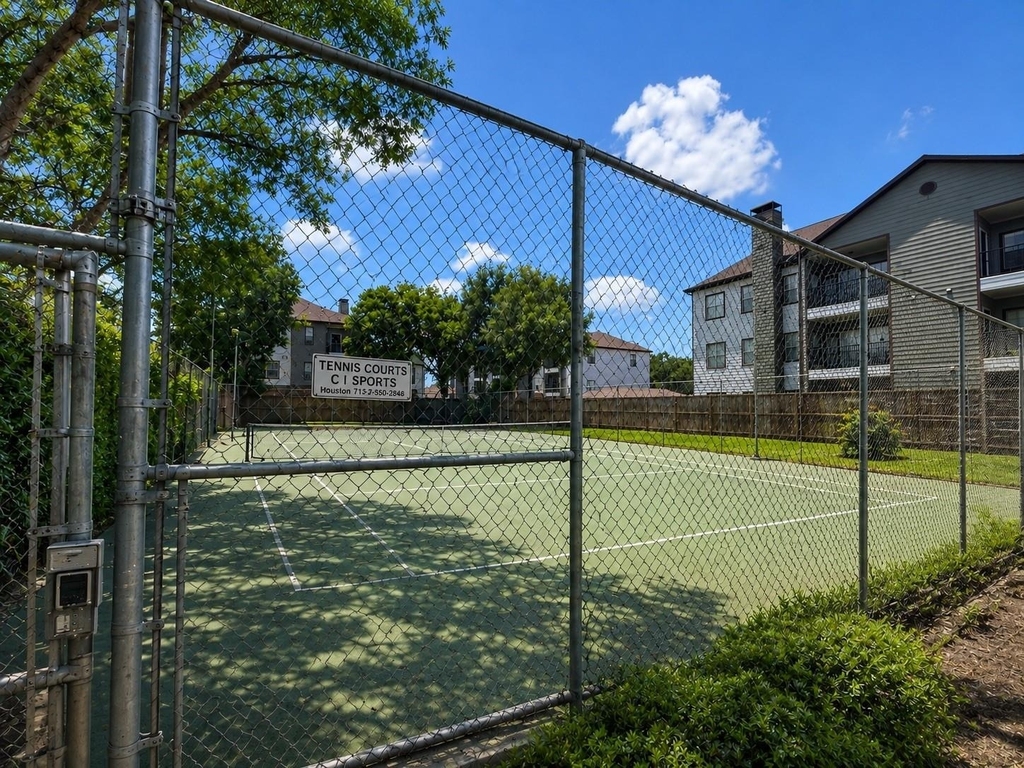 10811 Richmond Avenue - Photo 19