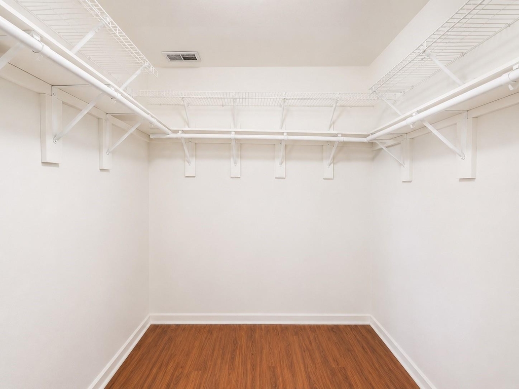 10811 Richmond Avenue - Photo 13