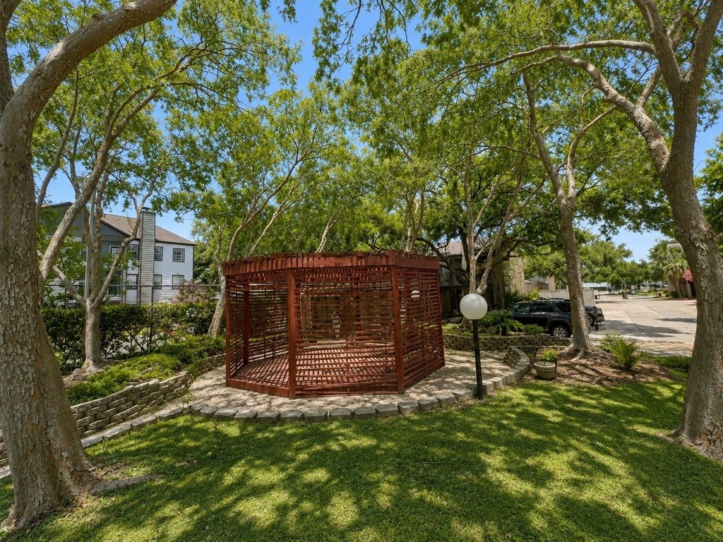 10811 Richmond Avenue - Photo 17