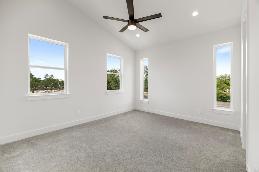 947 Green Meadow Street - Photo 7