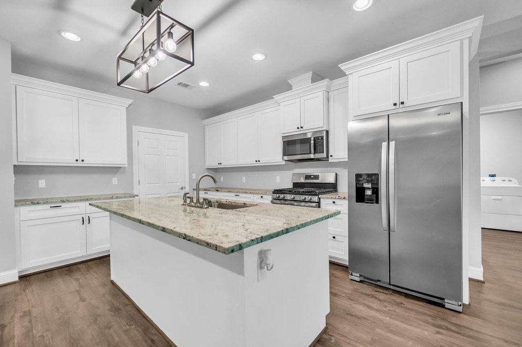 1 Hanover Lane - Photo 15