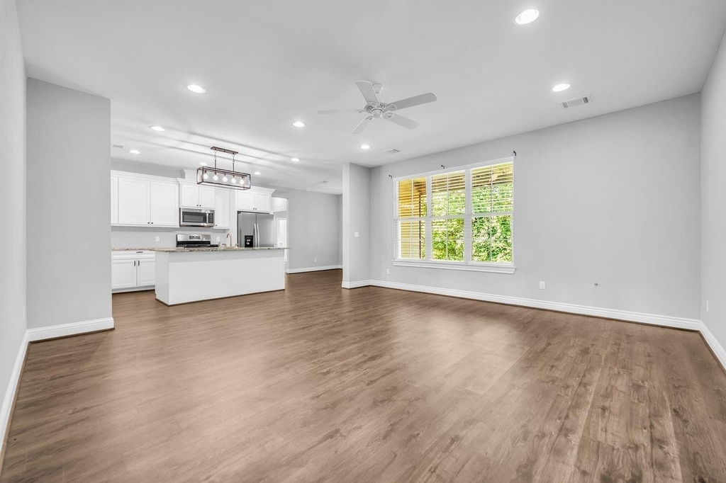 1 Hanover Lane - Photo 10