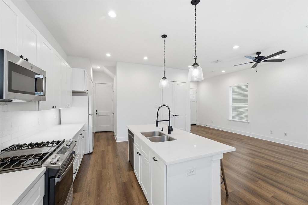 1230 Mcneil Street - Photo 12