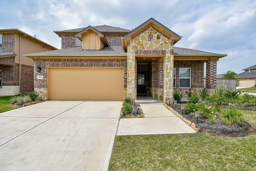 21502 Carbone Lane - Photo 0
