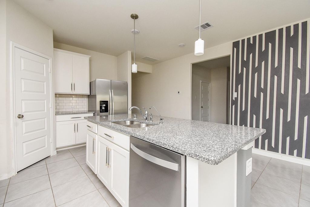 21502 Carbone Lane - Photo 5