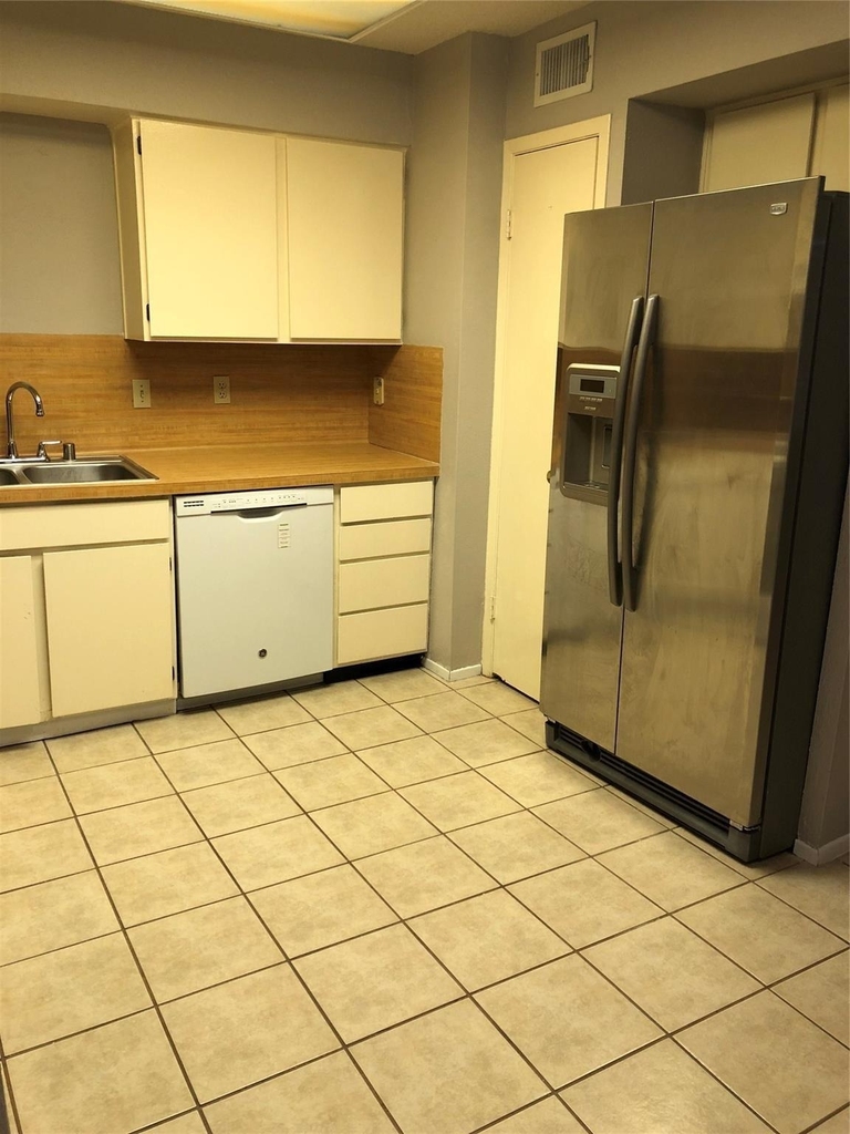 12002 Mighty Oak Drive - Photo 7