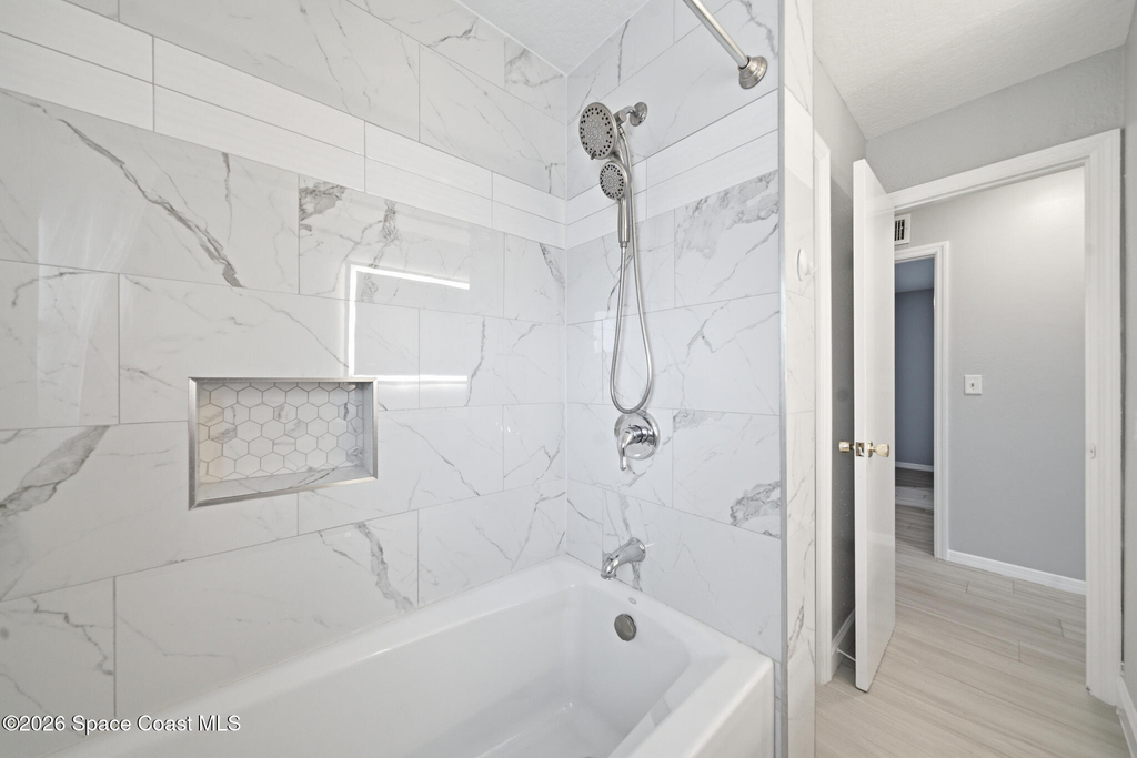 1172 Bay Drive E - Photo 24