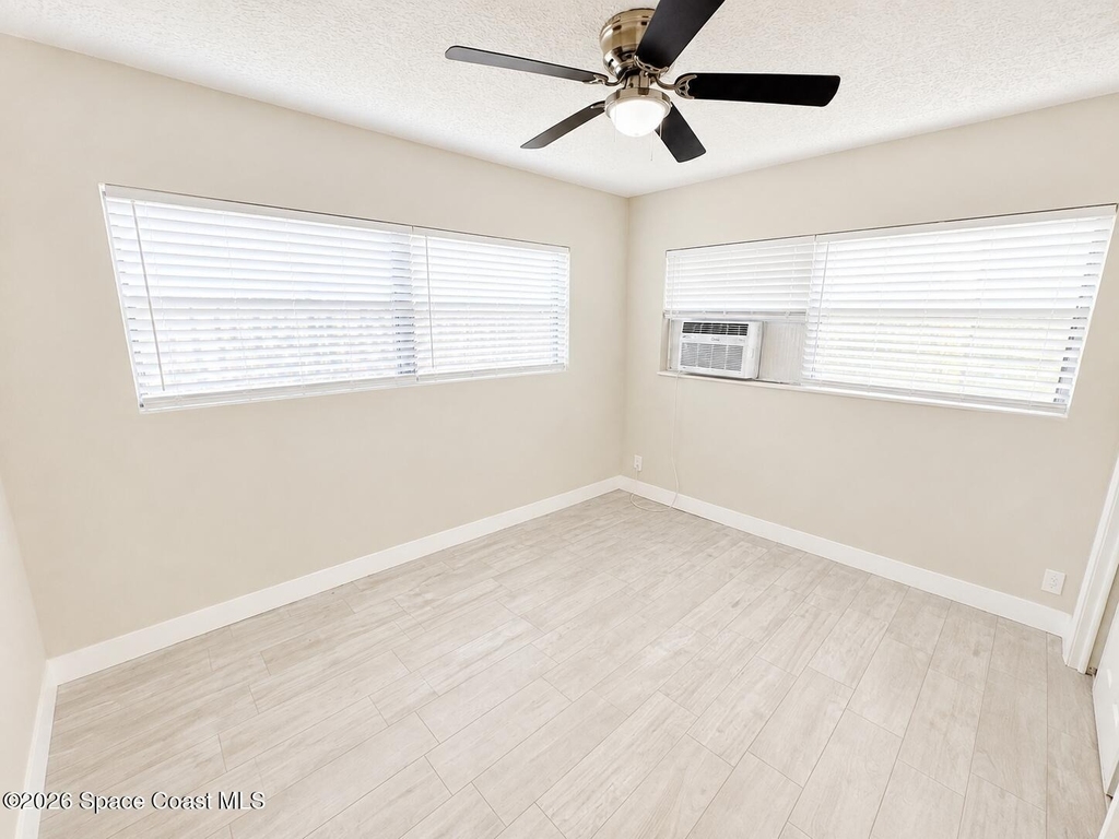 1606 S Miramar Avenue - Photo 5