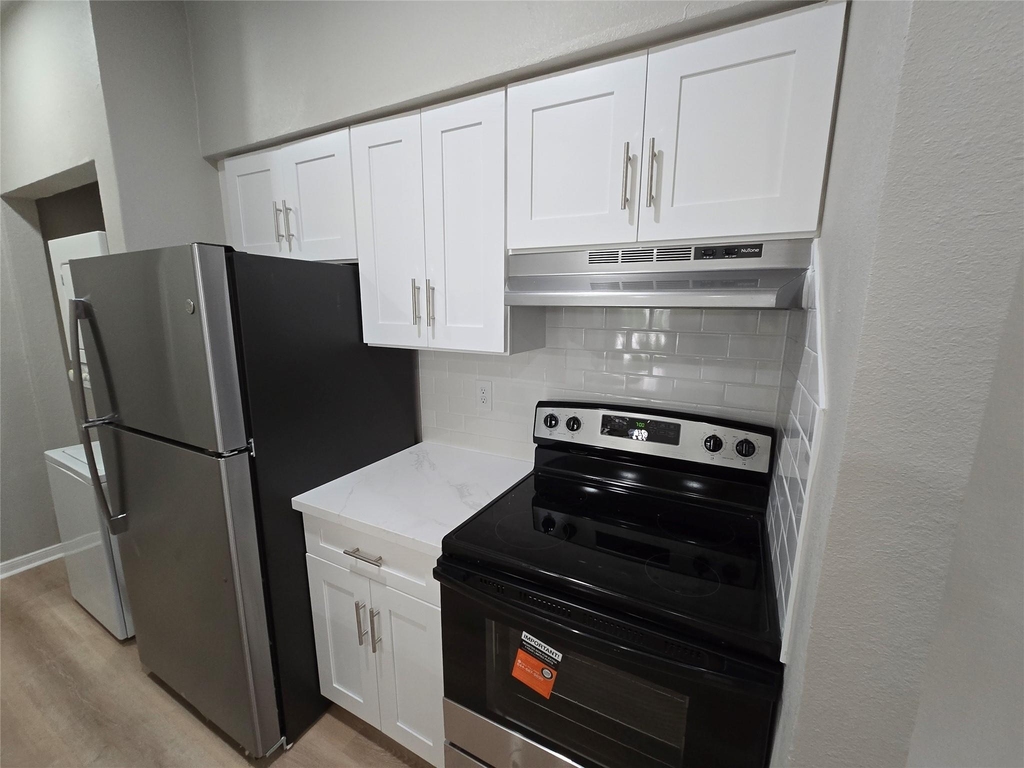 1818 Augusta Drive - Photo 15