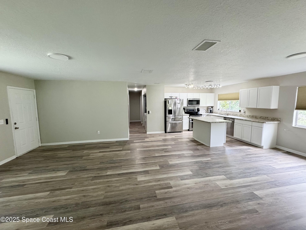 1259 Cambo Court Ne - Photo 1