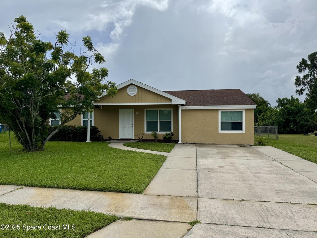 1259 Cambo Court Ne - Photo 0