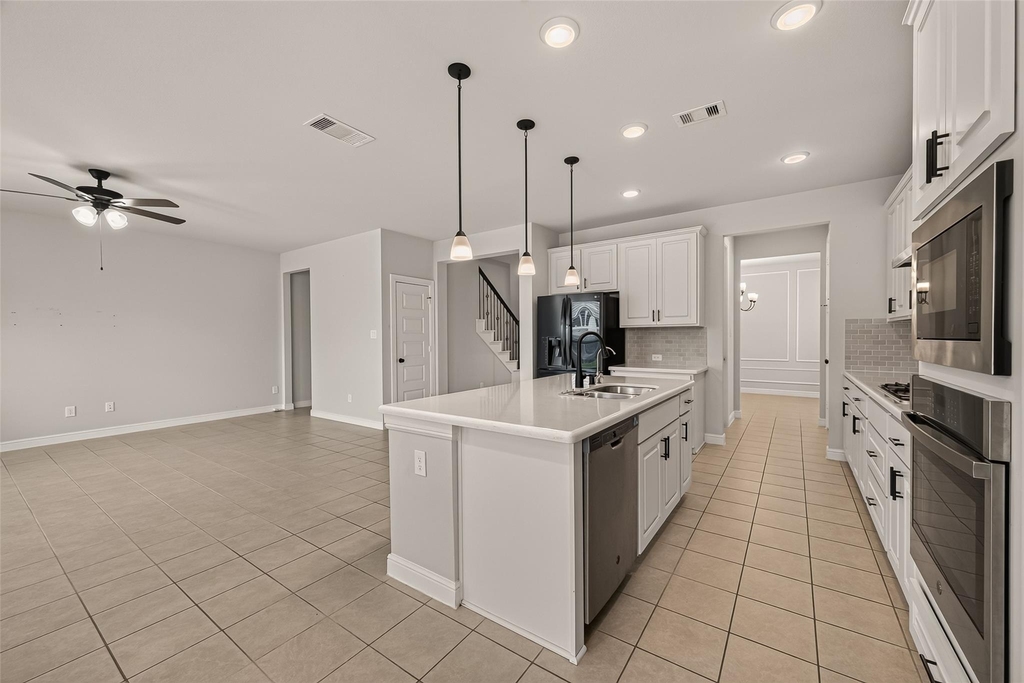 8522 Belfast Manor Ln - Photo 17
