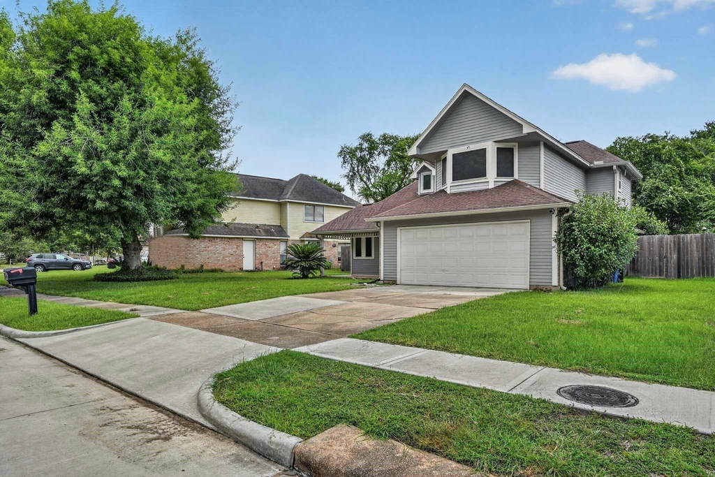 11214 Hambleton Way - Photo 0