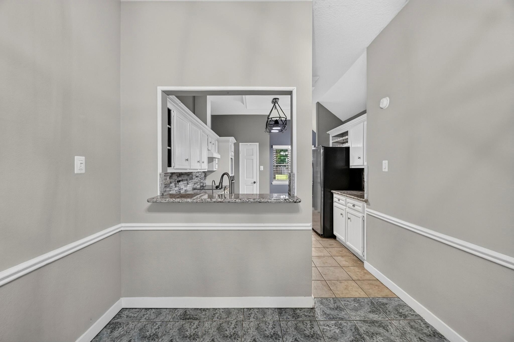 11214 Hambleton Way - Photo 14