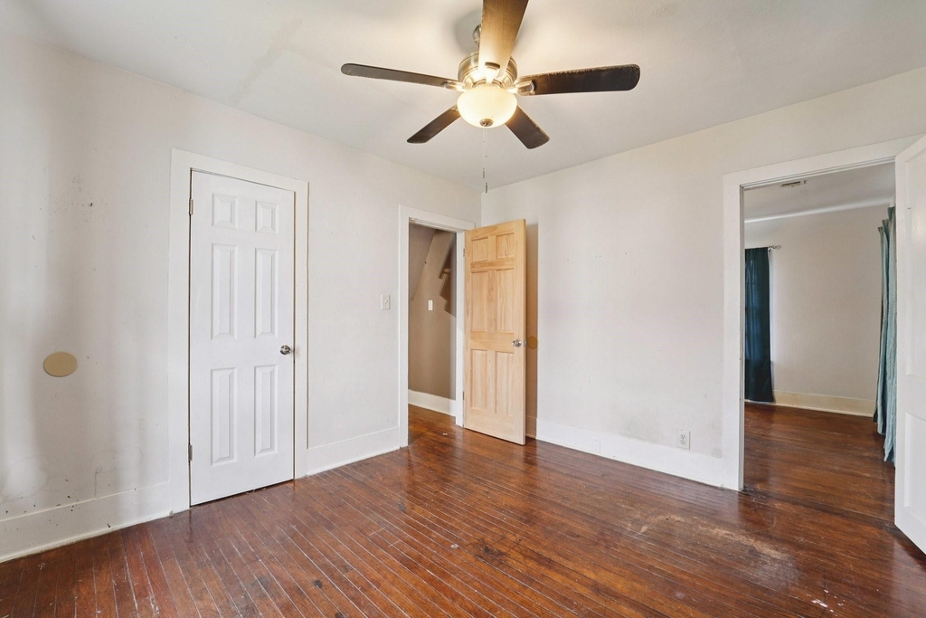 5224 Bernardo De Galvez - Photo 15
