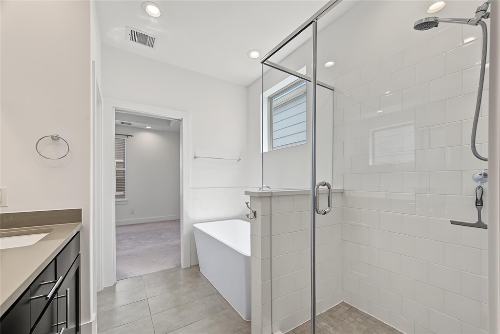 2208 Mcgowen Street - Photo 25