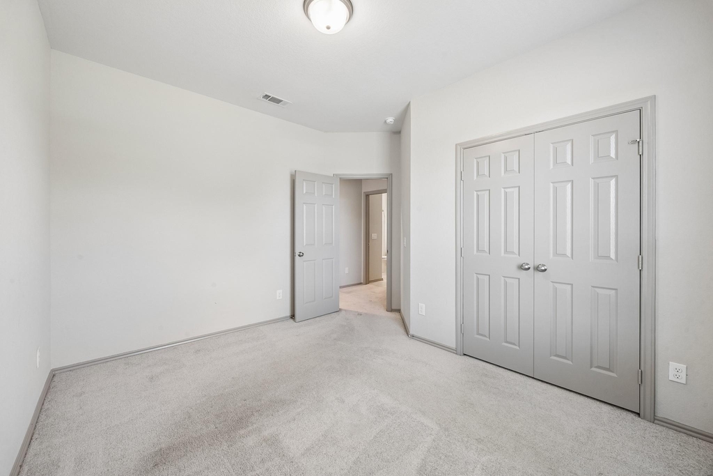 1903 Monaco Memorial Lane - Photo 19