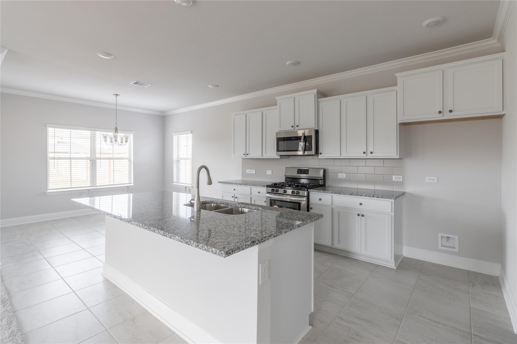 401 Sunray Lake Lane - Photo 12