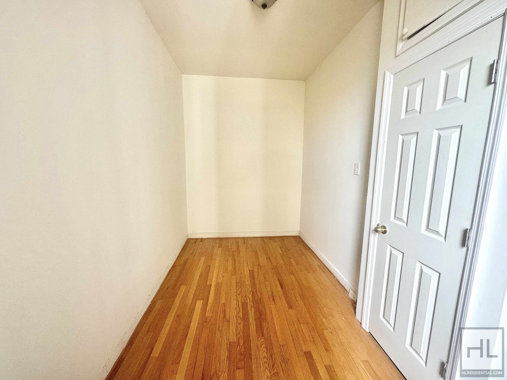 Grant Avenue - Photo 7