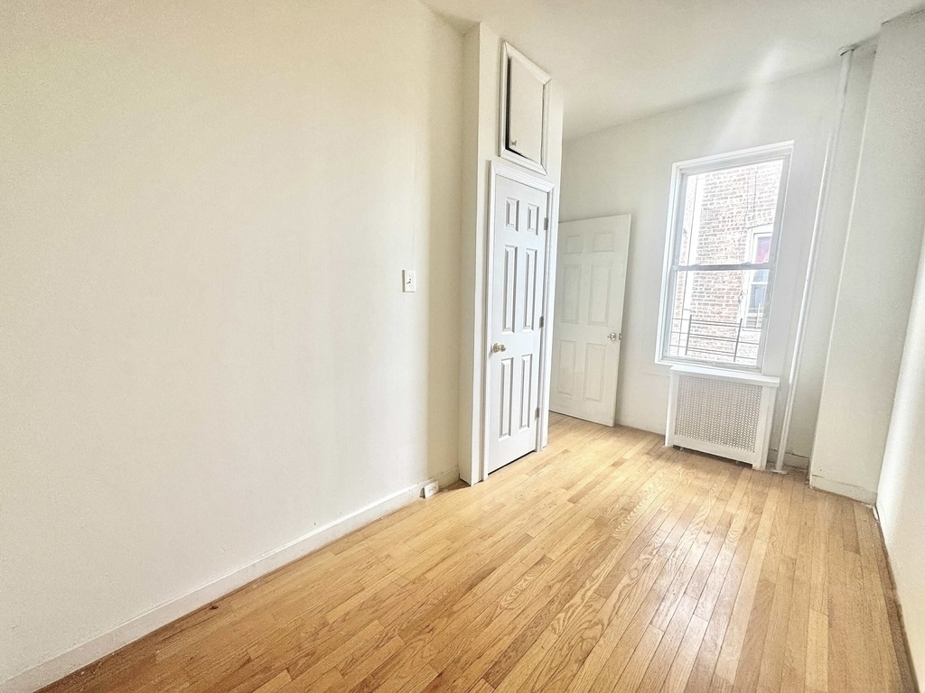 Grant Avenue - Photo 9